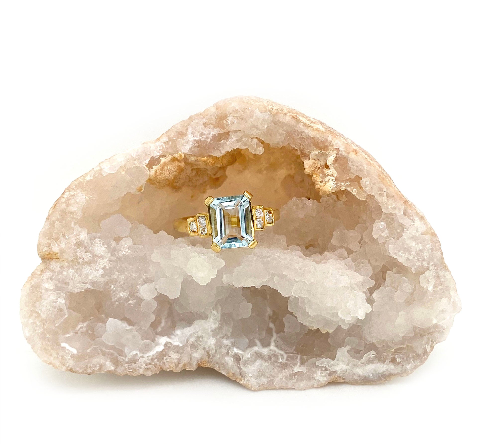 18Kt Art Deco Aquamarine & Diamond Ring