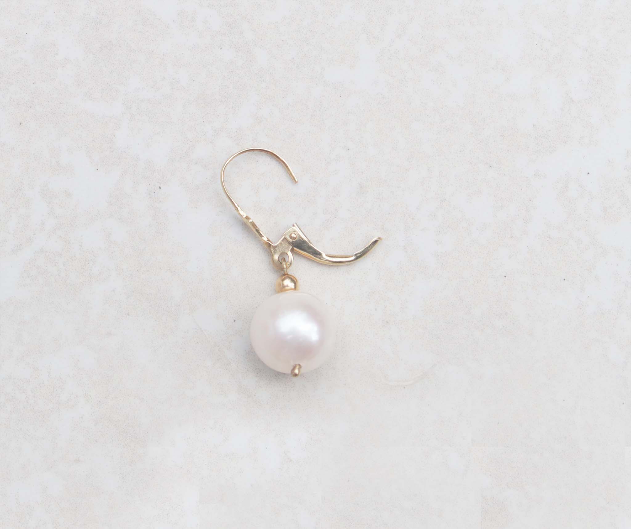 14ct Yellow gold pearl drop earrings