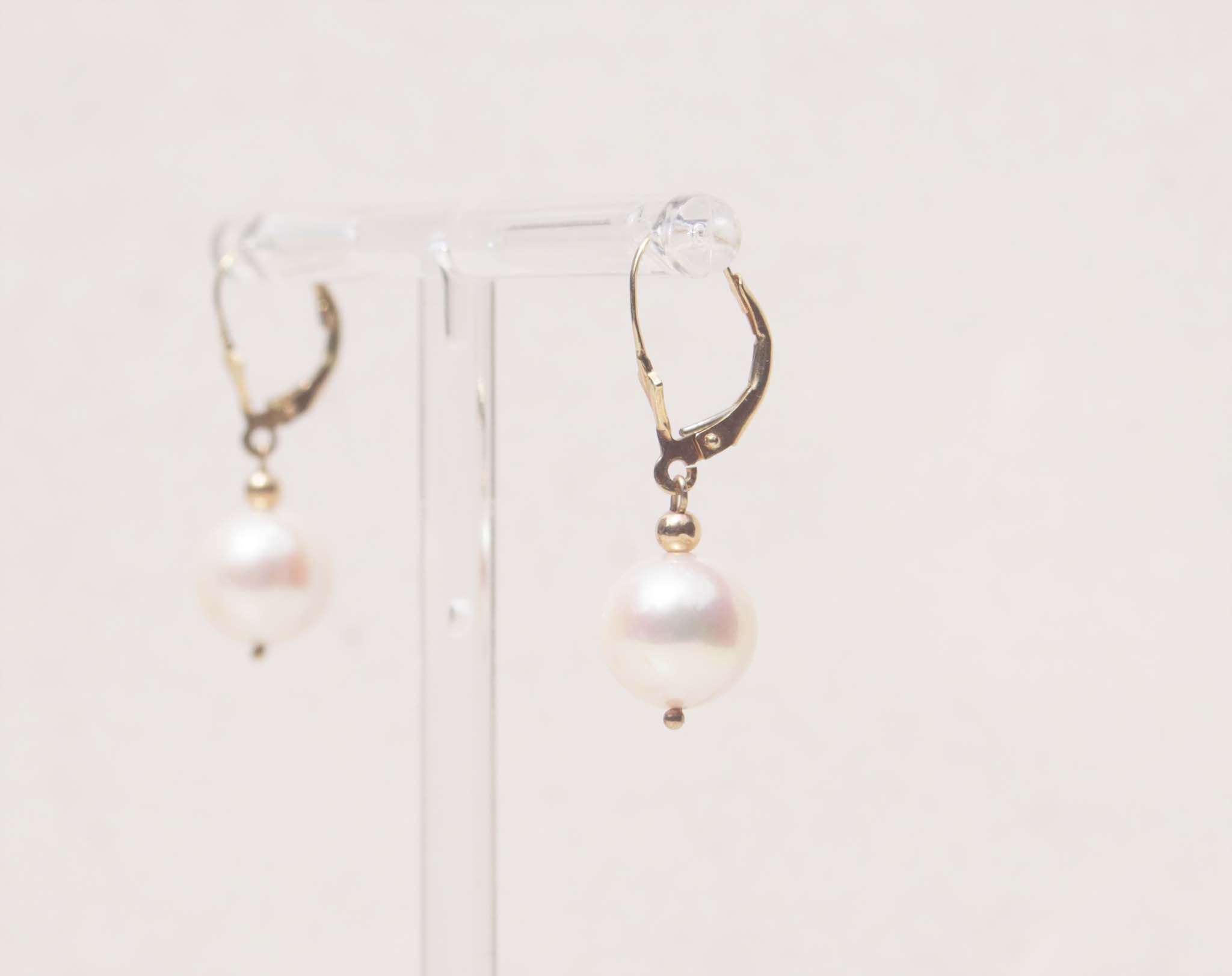 14ct Yellow gold pearl drop earrings