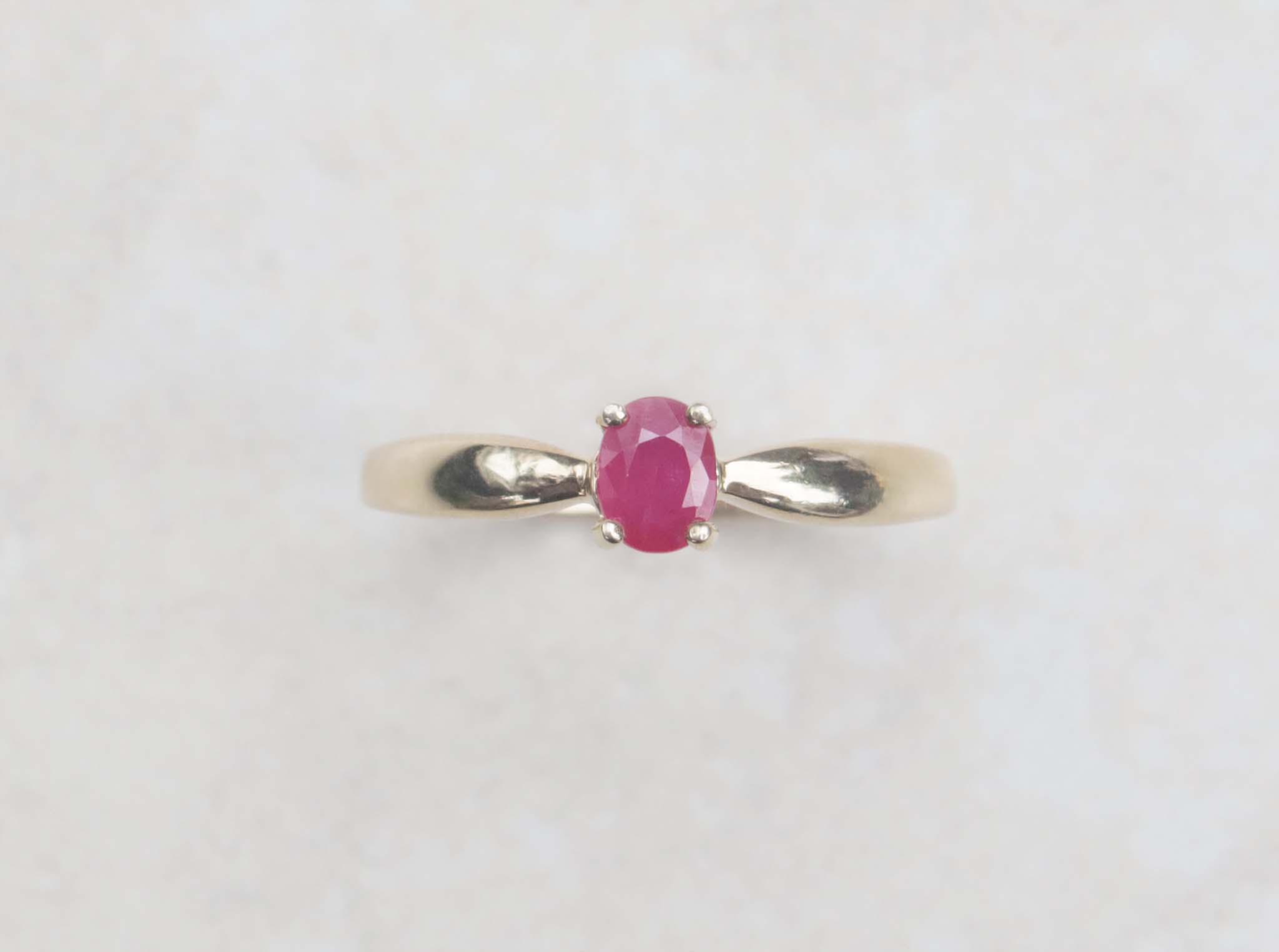 9ct Yellow Gold Solitaire Ruby ring