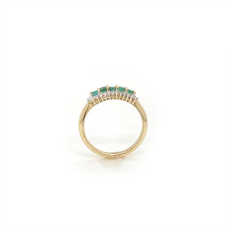 18ct Yellow Gold Vintage Emerald and Diamond Ring