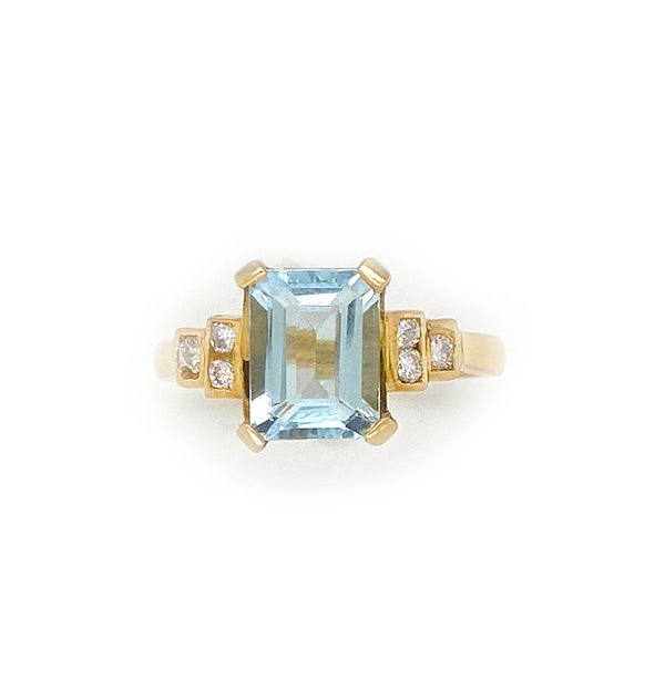 18Kt Art Deco Aquamarine & Diamond Ring